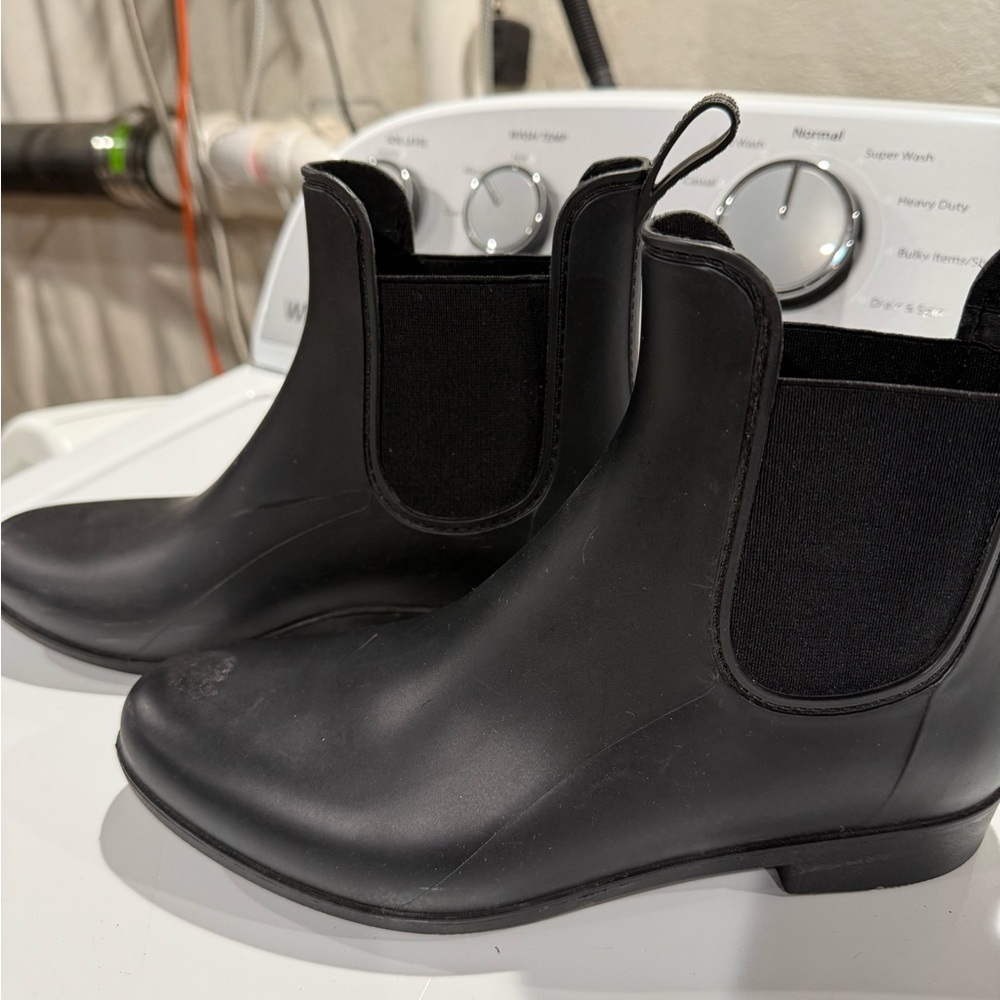 Black Ankle Rain Boots